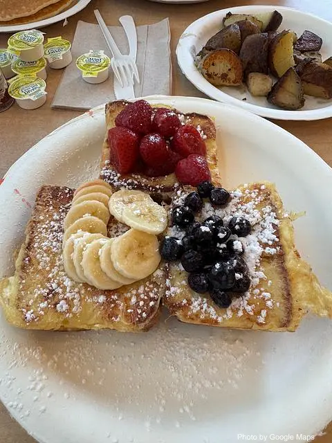 Koa Pancake House - Photo 3 of 4 | NateEatsHawaii restaurant gallery and food photos from Oahu, Hawaii