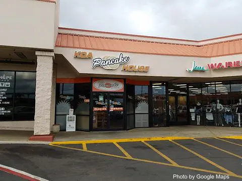 Koa Pancake House - Photo 2 of 4 | NateEatsHawaii restaurant gallery and food photos from Oahu, Hawaii