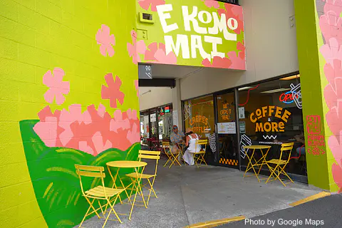 Le Crêpe Café - Photo 2 of 4 | NateEatsHawaii restaurant gallery and food photos from Oahu, Hawaii