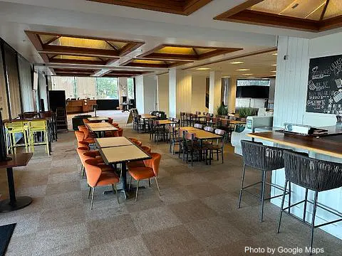 Lilikoi Lounge LLC - Photo 2 of 4 | NateEatsHawaii restaurant gallery and food photos from Oahu, Hawaii
