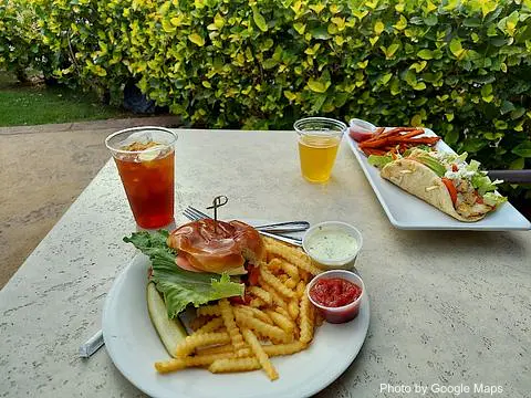 Longboards - Photo 3 of 4 | NateEatsHawaii restaurant gallery and food photos from Oahu, Hawaii