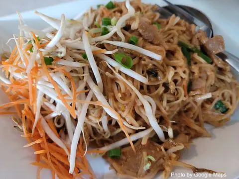 Maile's Thai Bistro - Photo 3 of 4 | NateEatsHawaii restaurant gallery and food photos from Oahu, Hawaii