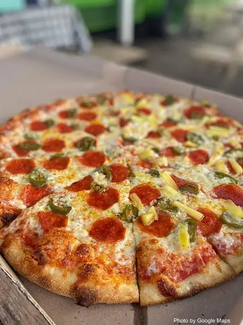 Makahoa Pizza Company - Photo 3 of 4 | NateEatsHawaii restaurant gallery and food photos from Oahu, Hawaii
