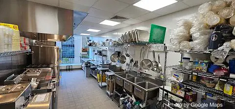 Middle Eats (Virtual kitchen) - Photo 2 of 4 | NateEatsHawaii restaurant gallery and food photos from Oahu, Hawaii