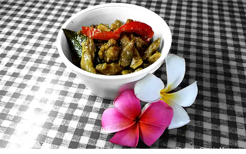 M & N Filipino Restaurant - Photo 3 of 4 | NateEatsHawaii restaurant gallery and food photos from Oahu, Hawaii