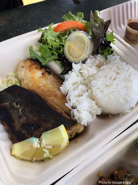 Monarch Seafoods - Photo 3 of 4 | NateEatsHawaii restaurant gallery and food photos from Oahu, Hawaii