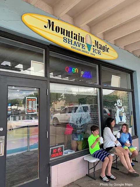 Mountain Magic Shave Ice - Photo 2 of 4 | NateEatsHawaii restaurant gallery and food photos from Oahu, Hawaii