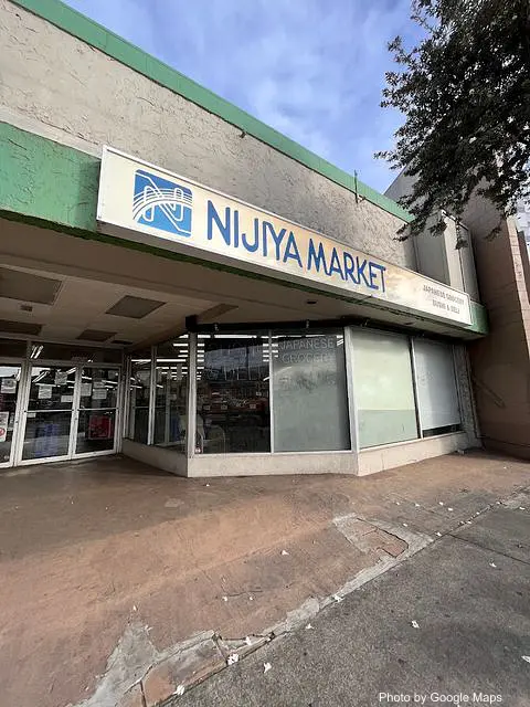Nijiya Market University Store - Photo 2 of 4 | NateEatsHawaii restaurant gallery and food photos from Oahu, Hawaii
