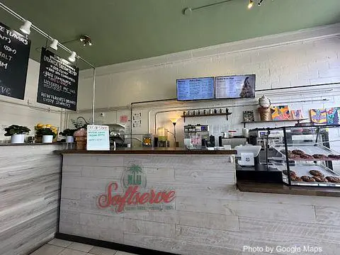 Niu Soft Serve Parlour - Photo 2 of 4 | NateEatsHawaii restaurant gallery and food photos from Oahu, Hawaii