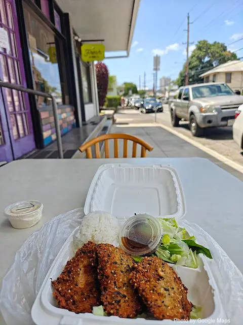 North Shore Grinds | Hawaiian Style Food - Photo 3 of 4 | NateEatsHawaii restaurant gallery and food photos from Oahu, Hawaii