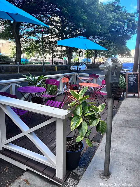 Ocean side bakery - Photo 2 of 4 | NateEatsHawaii restaurant gallery and food photos from Oahu, Hawaii