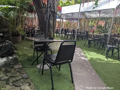 Olay's Thai Lao Cuisine - Photo 3 of 4 | NateEatsHawaii restaurant gallery and food photos from Oahu, Hawaii