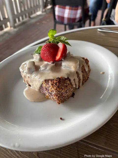 Over Easy - Photo 2 of 2 | NateEatsHawaii restaurant gallery and food photos from Oahu, Hawaii