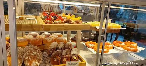 Paris Baguette - Photo 2 of 4 | NateEatsHawaii restaurant gallery and food photos from Oahu, Hawaii