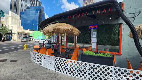 Pattaya Thai - Photo 2 of 4 | NateEatsHawaii restaurant gallery and food photos from Oahu, Hawaii