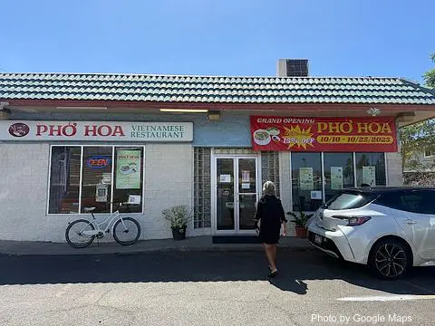 Pho Hoa Vietnamese restaurant - Photo 2 of 4 | NateEatsHawaii restaurant gallery and food photos from Oahu, Hawaii