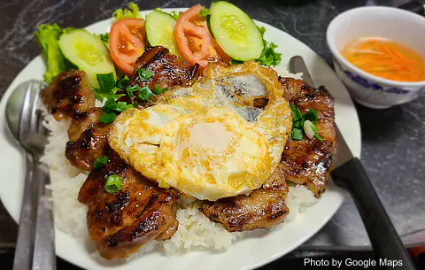 Phở Minh Thư Restaurant | Vietnamese - Photo 3 of 4 | NateEatsHawaii restaurant gallery and food photos from Oahu, Hawaii