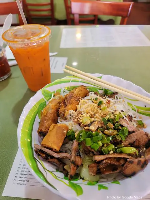Phở Nam - Photo 3 of 4 | NateEatsHawaii restaurant gallery and food photos from Oahu, Hawaii