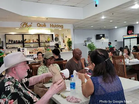 Phở Quê Hương - Photo 2 of 4 | NateEatsHawaii restaurant gallery and food photos from Oahu, Hawaii
