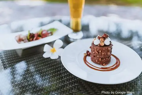 Plumeria Beach House - Photo 3 of 4 | NateEatsHawaii restaurant gallery and food photos from Oahu, Hawaii