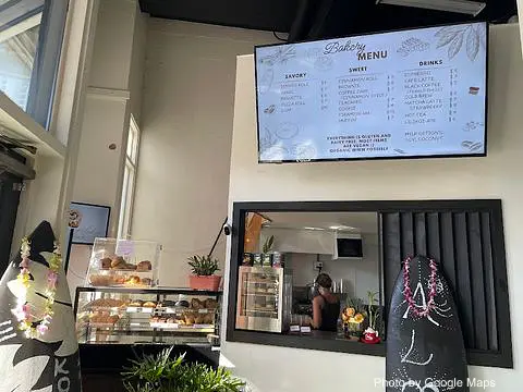 Pu'uwai Aloha Bakery - Photo 2 of 4 | NateEatsHawaii restaurant gallery and food photos from Oahu, Hawaii