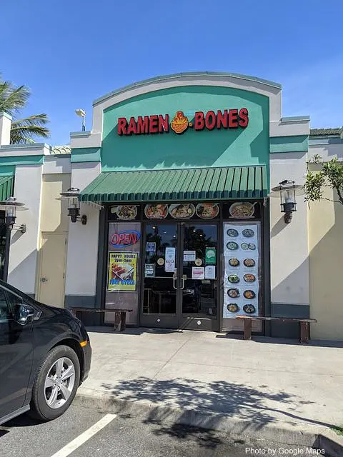 Ramen Bones - Photo 2 of 4 | NateEatsHawaii restaurant gallery and food photos from Oahu, Hawaii
