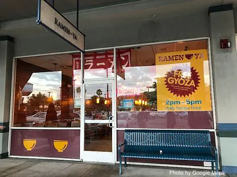 Ramen-Ya Hawaii Kai - Photo 2 of 4 | NateEatsHawaii restaurant gallery and food photos from Oahu, Hawaii