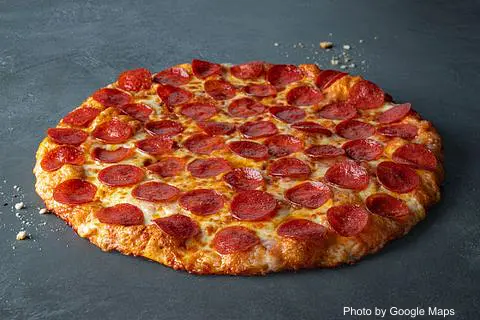 Round Table Pizza - Photo 3 of 4 | NateEatsHawaii restaurant gallery and food photos from Oahu, Hawaii