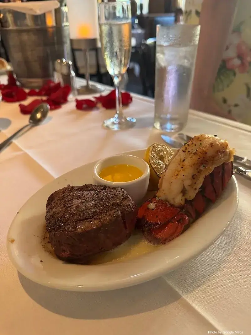 Ruth's Chris Steak House - Photo 3 of 6 | NateEatsHawaii restaurant gallery and food photos from Oahu, Hawaii