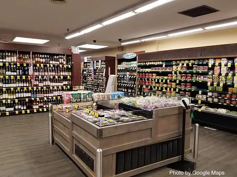 Safeway - Photo 3 of 4 | NateEatsHawaii restaurant gallery and food photos from Oahu, Hawaii