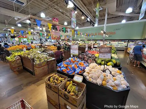 Seafood City Supermarket - Photo 3 of 4 | NateEatsHawaii restaurant gallery and food photos from Oahu, Hawaii