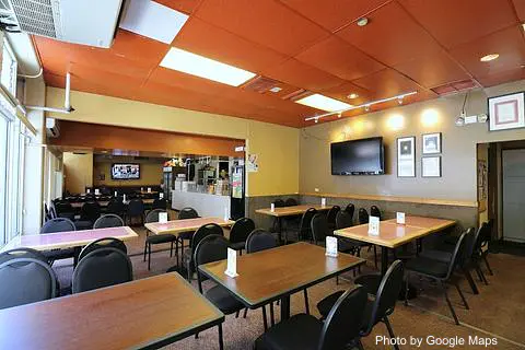 Side Street Inn - Photo 2 of 4 | NateEatsHawaii restaurant gallery and food photos from Oahu, Hawaii