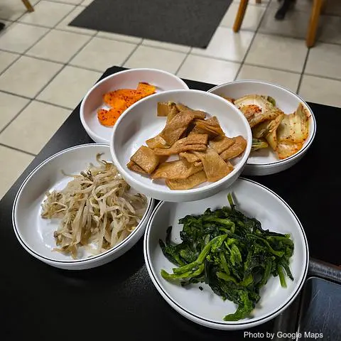 Stadium Camellia Restaurant | Korean - Photo 3 of 4 | NateEatsHawaii restaurant gallery and food photos from Oahu, Hawaii