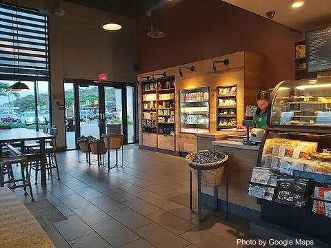 Starbucks Coffee Company - Photo 2 of 4 | NateEatsHawaii restaurant gallery and food photos from Oahu, Hawaii