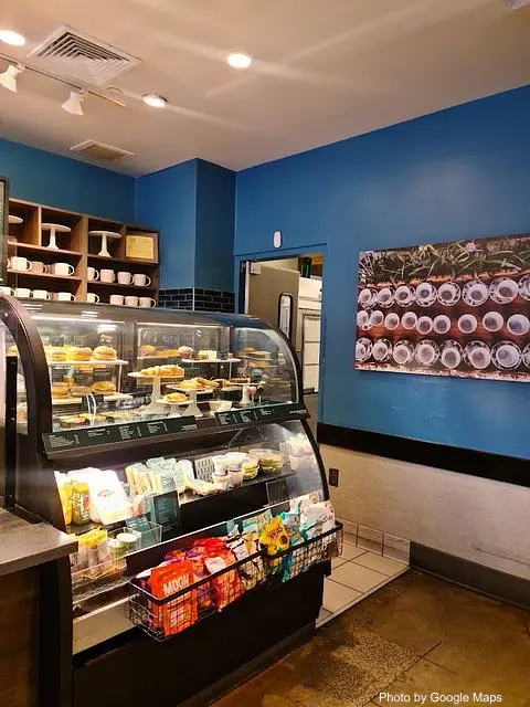 Starbucks Coffee Company - Photo 2 of 4 | NateEatsHawaii restaurant gallery and food photos from Oahu, Hawaii
