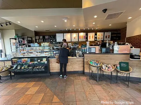 Starbucks Coffee Company - Photo 2 of 4 | NateEatsHawaii restaurant gallery and food photos from Oahu, Hawaii