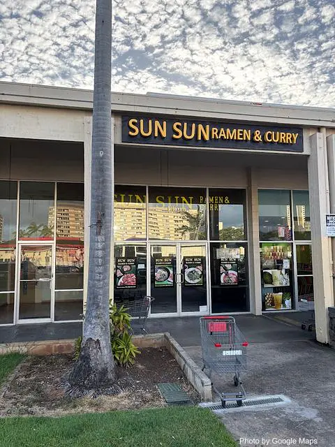 Sun Sun Ramen and Curry - Photo 2 of 4 | NateEatsHawaii restaurant gallery and food photos from Oahu, Hawaii