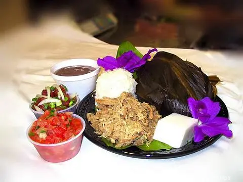 Tanioka's Seafoods & Catering - Photo 3 of 4 | NateEatsHawaii restaurant gallery and food photos from Oahu, Hawaii