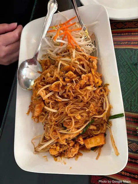 Thai Village - Photo 3 of 4 | NateEatsHawaii restaurant gallery and food photos from Oahu, Hawaii