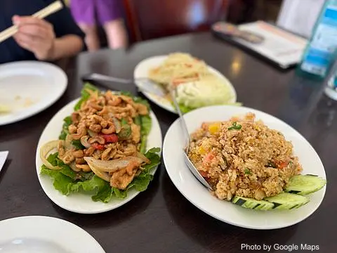 Thai Village - Photo 3 of 4 | NateEatsHawaii restaurant gallery and food photos from Oahu, Hawaii