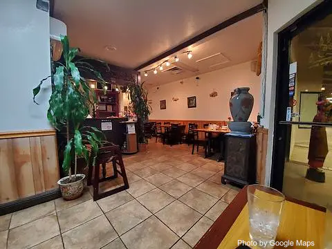 Thai Village - Photo 2 of 4 | NateEatsHawaii restaurant gallery and food photos from Oahu, Hawaii