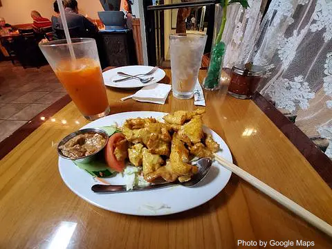 Thai Village - Photo 3 of 4 | NateEatsHawaii restaurant gallery and food photos from Oahu, Hawaii