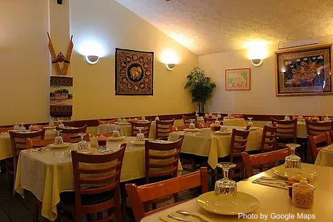 Thai Bistro Suksabay - Photo 2 of 4 | NateEatsHawaii restaurant gallery and food photos from Oahu, Hawaii
