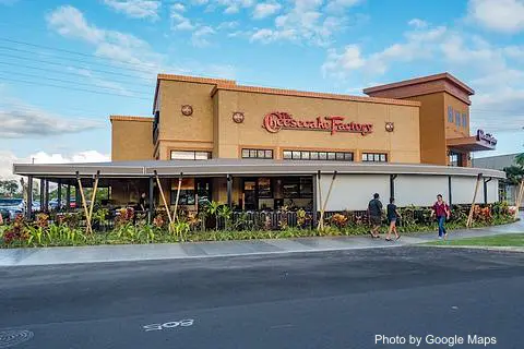 The Cheesecake Factory - Photo 2 of 4 | NateEatsHawaii restaurant gallery and food photos from Oahu, Hawaii