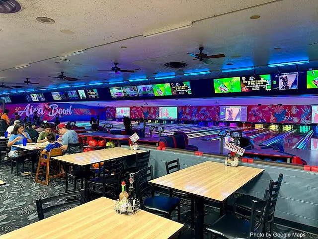 The Alley Restaurant at Aiea Bowl