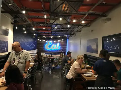 The Surfing Pig Hawaii - Photo 2 of 4 | NateEatsHawaii restaurant gallery and food photos from Oahu, Hawaii