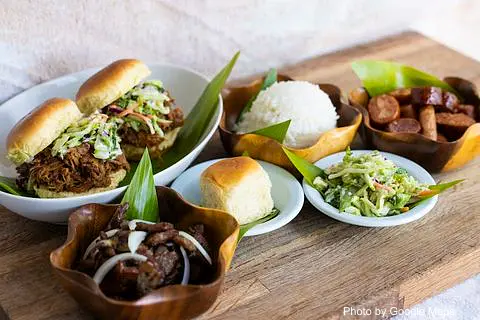 This Lil Piggy - Photo 3 of 4 | NateEatsHawaii restaurant gallery and food photos from Oahu, Hawaii