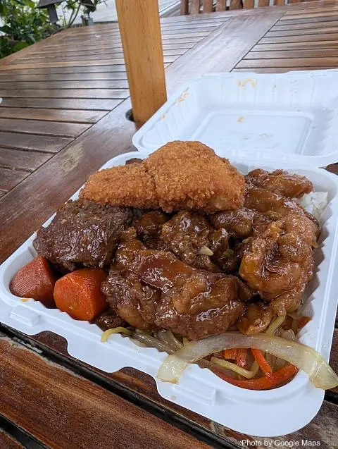 Tita's Grill - Photo 3 of 4 | NateEatsHawaii restaurant gallery and food photos from Oahu, Hawaii