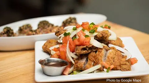 TJ's Sports Bar & Grill - Photo 3 of 4 | NateEatsHawaii restaurant gallery and food photos from Oahu, Hawaii