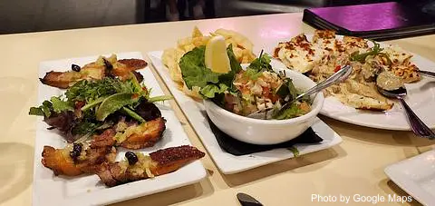 Uncle Bo's Pupu Bar & Grill - Photo 3 of 4 | NateEatsHawaii restaurant gallery and food photos from Oahu, Hawaii